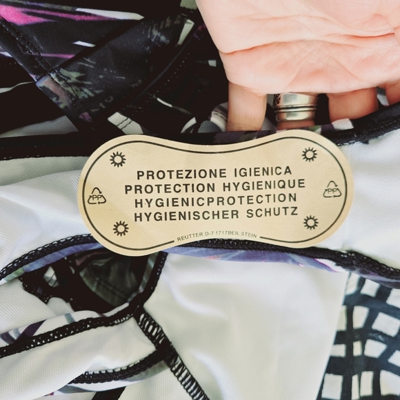 Sovoyontee Sexy One Piece Cheeky Adjustable Crisscross String Swimsuit Palm Leaf - Picture 6 of 7